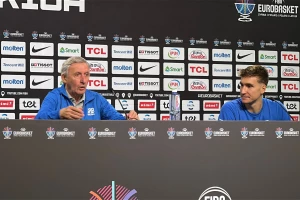 Pešićeva poruka za navijače i medije: "Ne palite ljude, a Novaku - samo da bude zdrav"